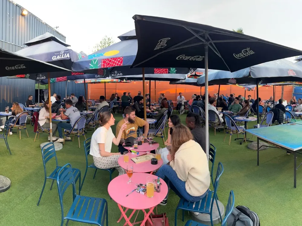 Terrasse du Garage Bar (6)